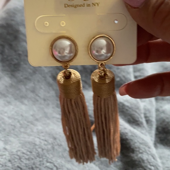 Earrings - Picture 3 of 3